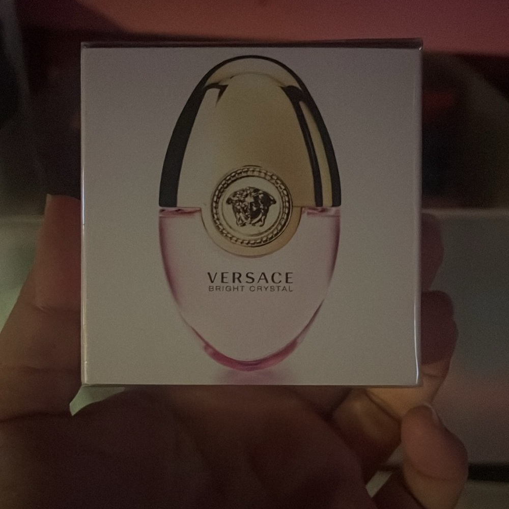 Versace Bright Crystal Eau de Toilette oval travel spray